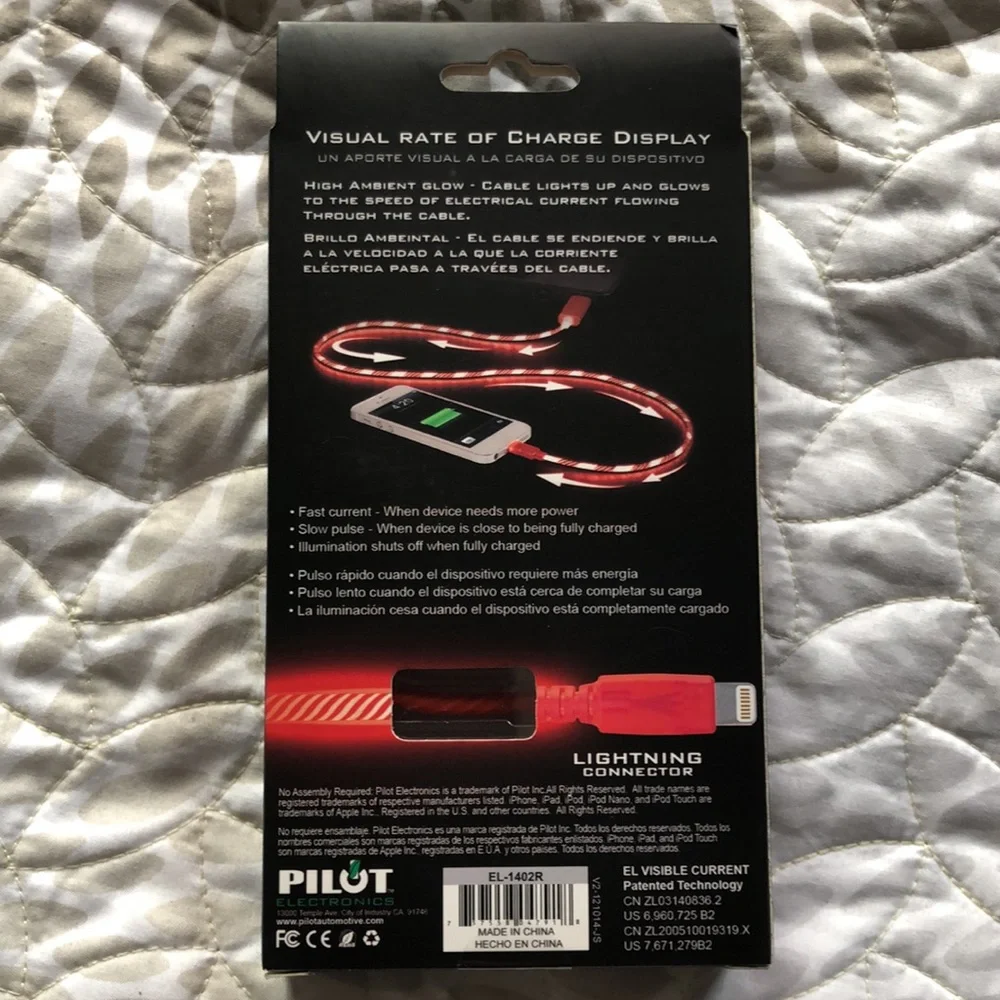 Light Pulse Electroluminescent Charge and Sync Cable
